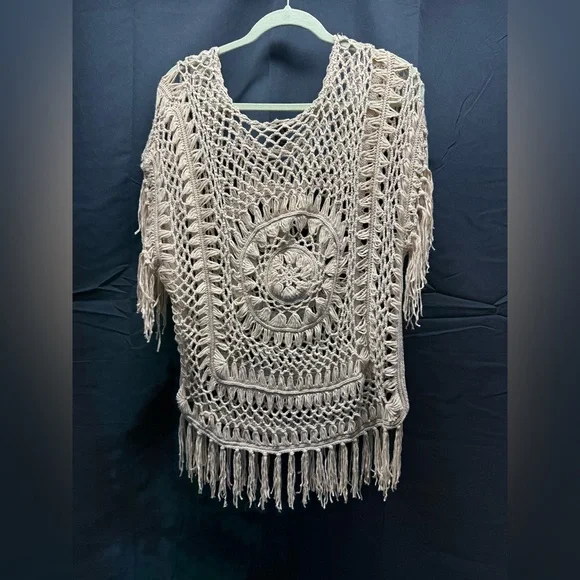 Rue21 Beige Crochet Knit Poncho Sz XL (15ai) - Picture 4 of 4